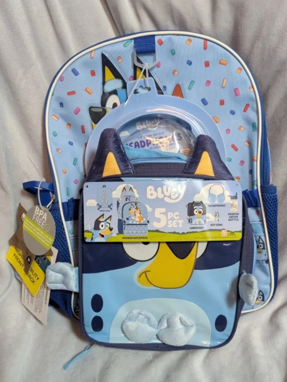 NWT Bluey 5-Piece Backpack Set: Backpack, Lunch Bag, Headphones & More